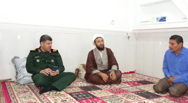 دیدار فرمانده سپاه فتح با خانواده شهید آبستن