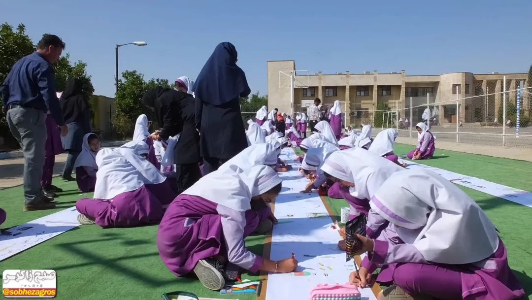 نقاشی دانش‌آموزان گچسارانی در حمایت از کودکان فلسطینی