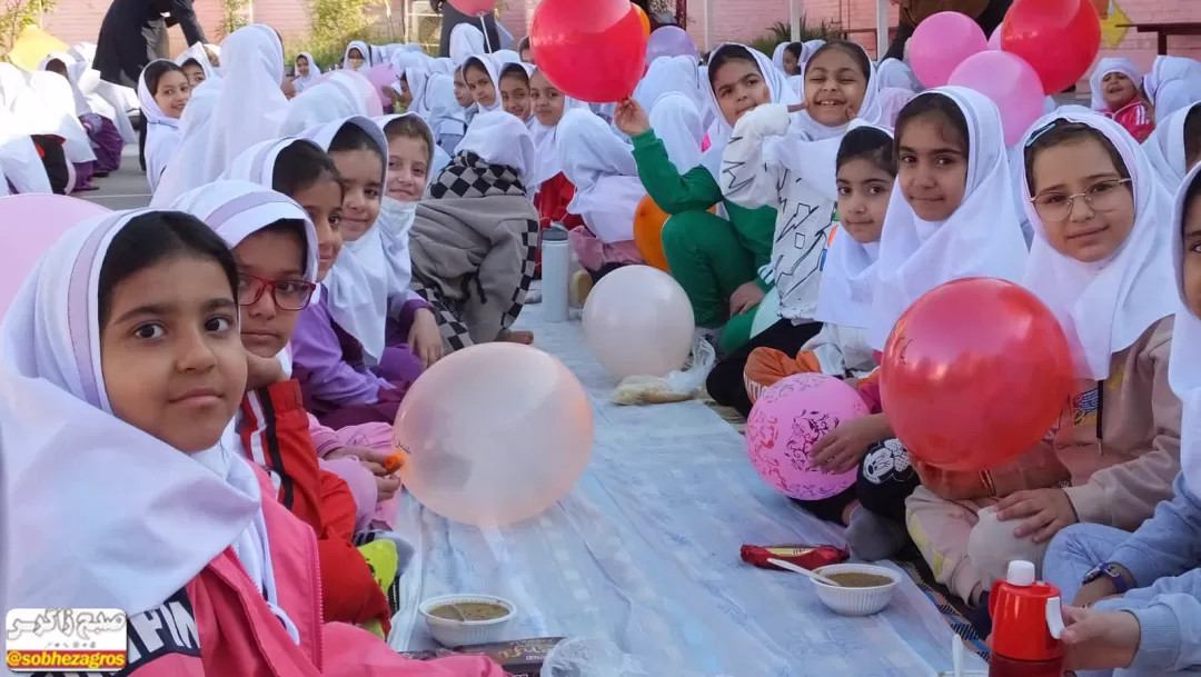 همدردی دانش آموزان گچسارانی با کودکان غزه+ تصاویر