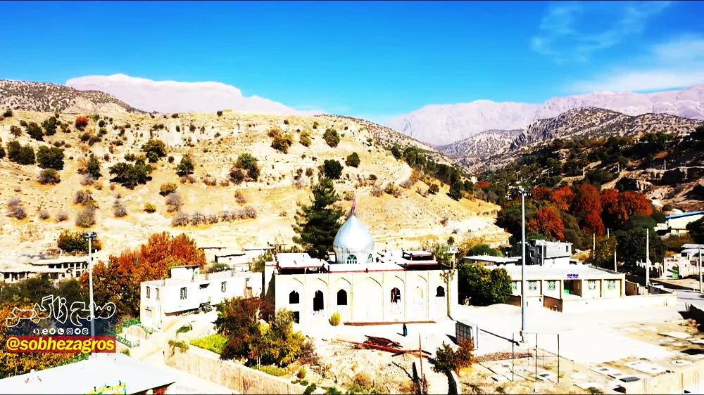 نقاشی زیبای پائیز در روستای توریستی کریک