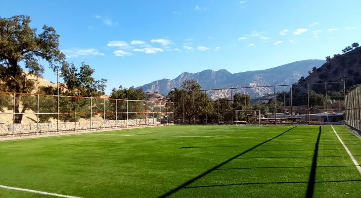 توسعه فضاهای ورزشی در مناطق محروم لنده