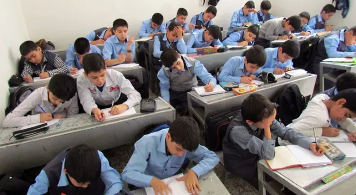 گلایه خانواده‌ها از کمبود فضای‌آموزشی در باشت