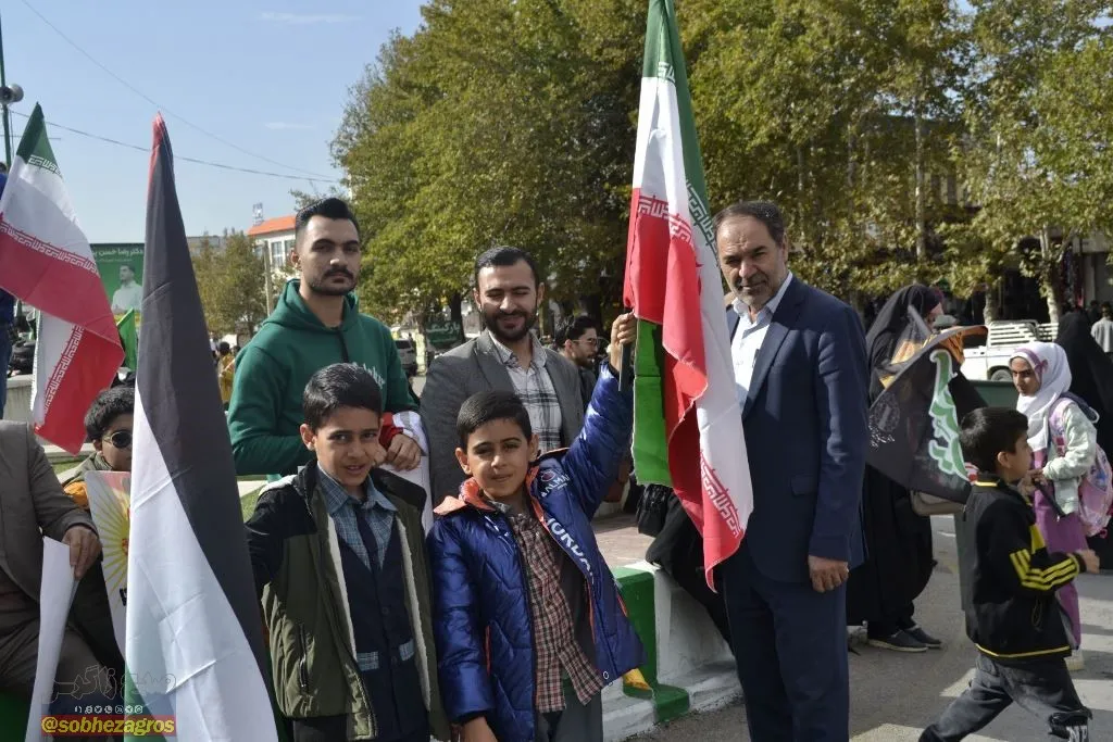 خروش بویراحمدی‌ها در روز ملی مبارزه با استکبار