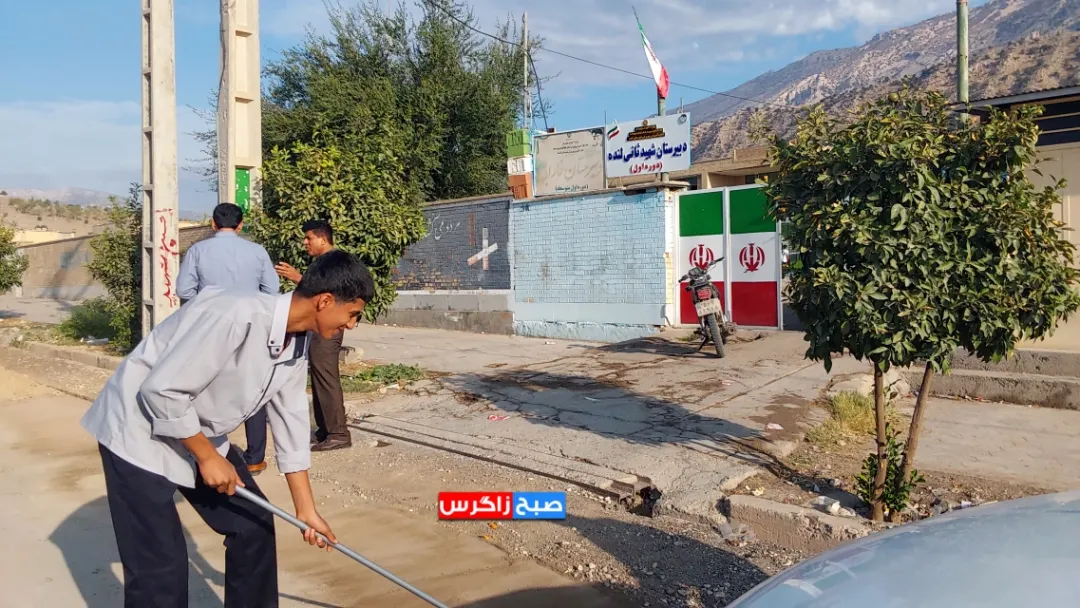 دانش‌آموزان لنده‌ای جور کم‌کاری مسئولان کشیدند