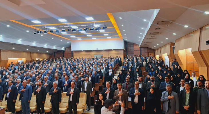 اهل هیاهو نبوده و با شارلاتان بازی‌ مخالفم