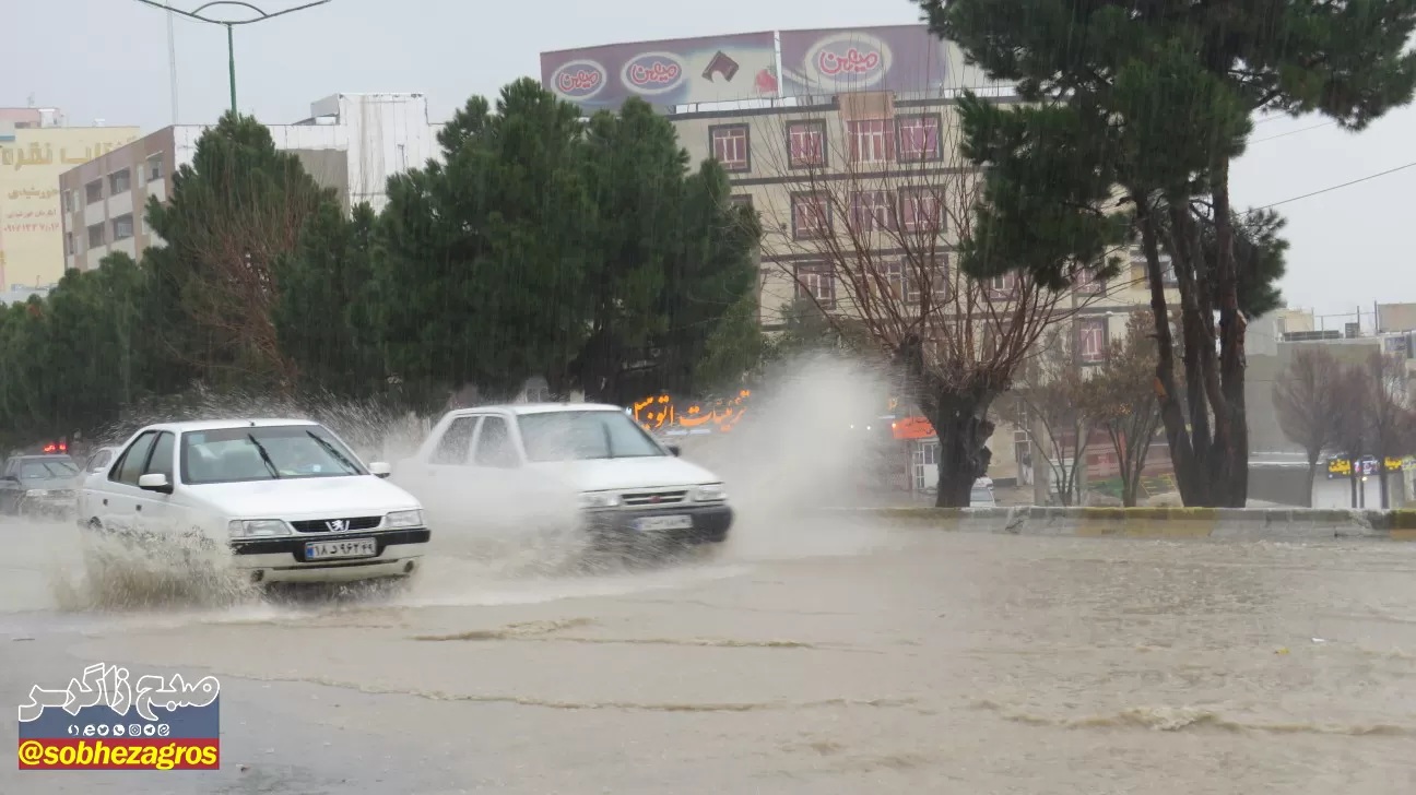 آب‌گرفتگی معابر در شهر یاسوج