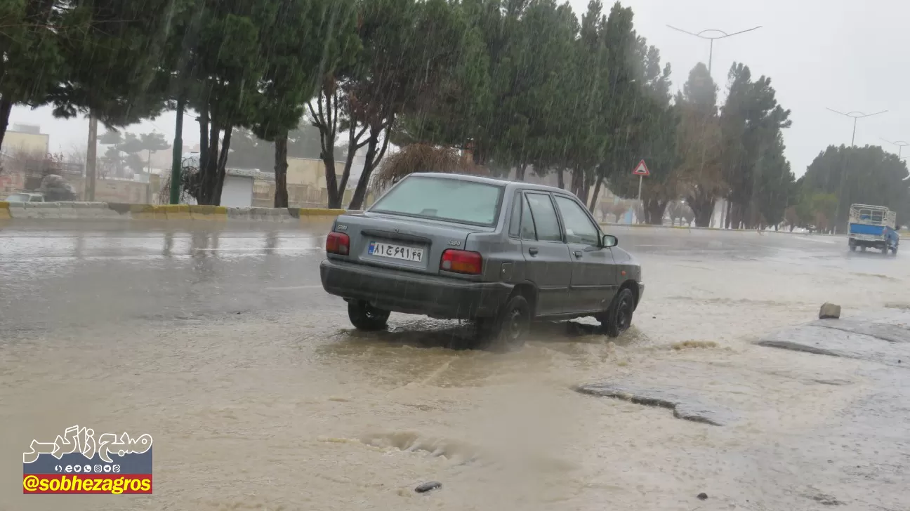 آب‌گرفتگی معابر در شهر یاسوج