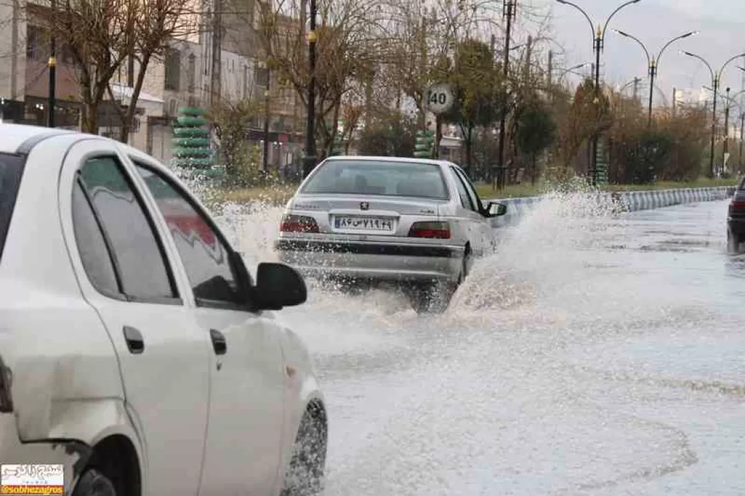 آب‌گرفتگی معابر در گچساران+ تصاویر