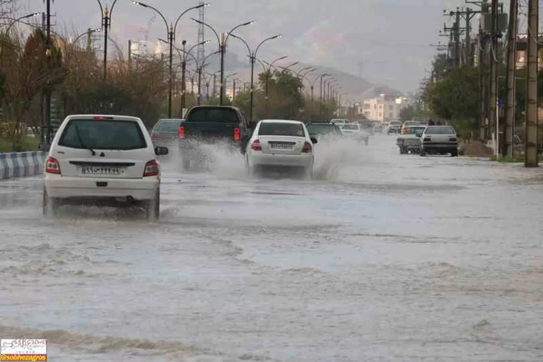 آب‌گرفتگی معابر در گچساران+ تصاویر