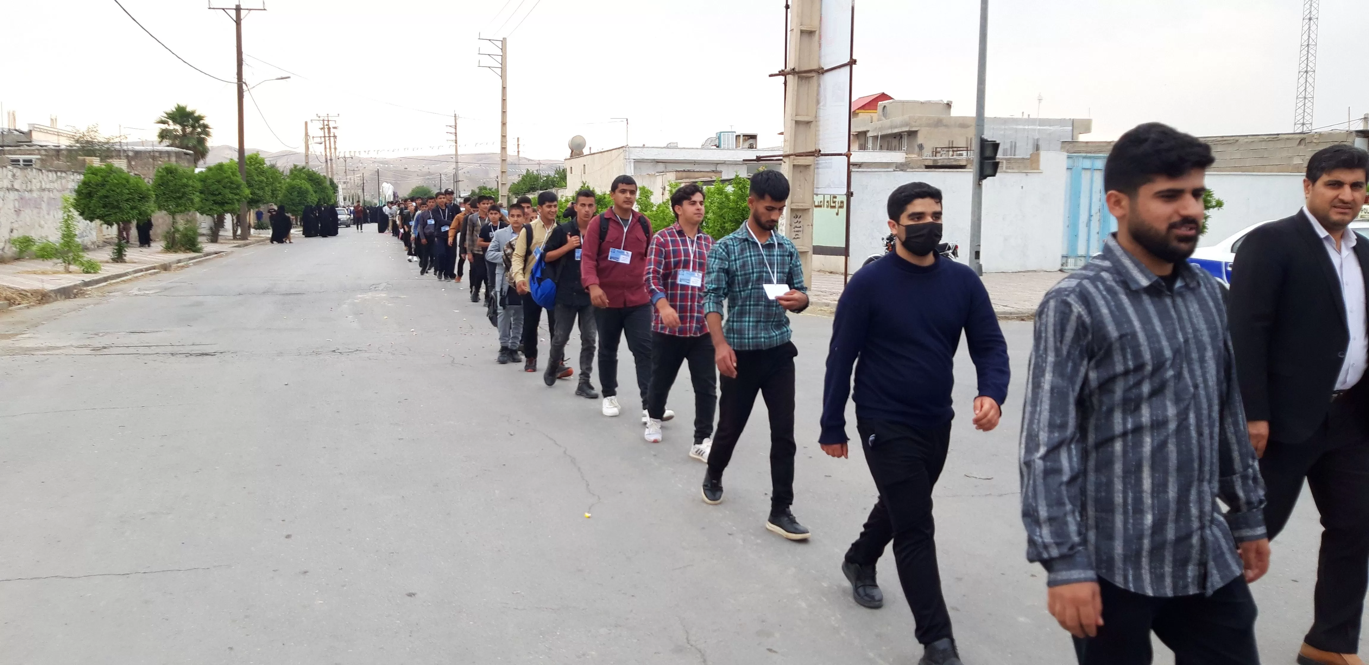 برگزاری همایش پیاده روی قرآنی در شهر چرام