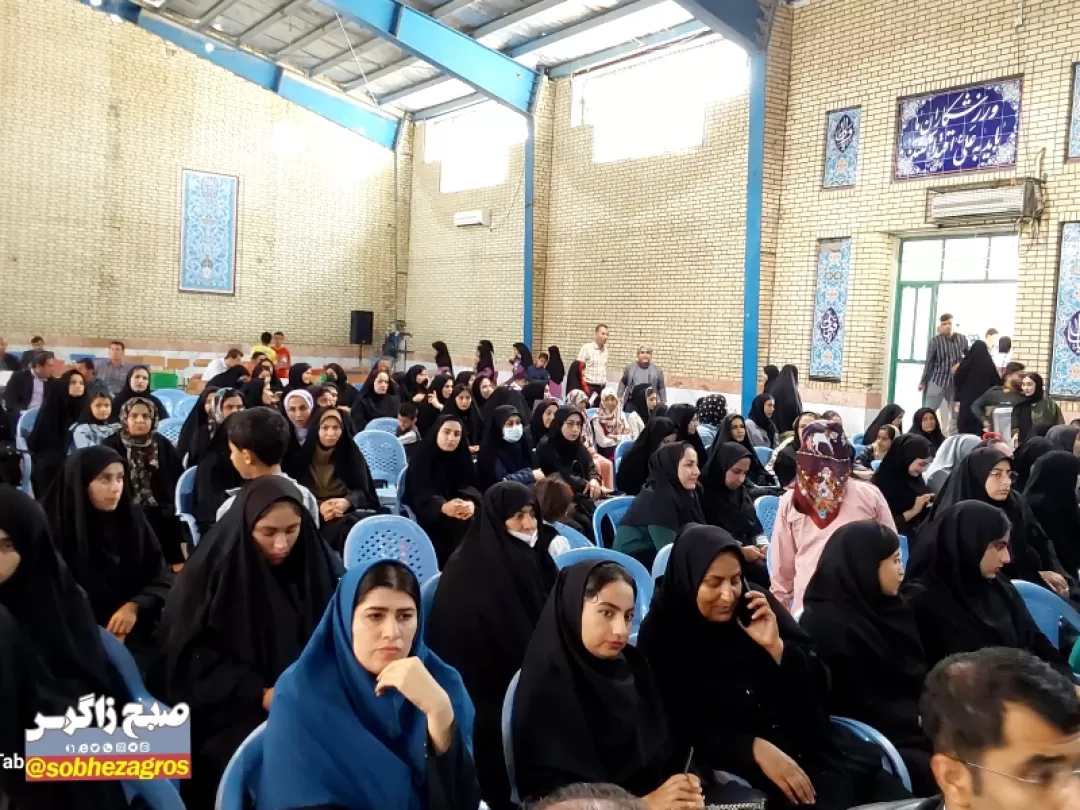 باید دانش‌آموز ایرانی را سرشار از امید کنیم