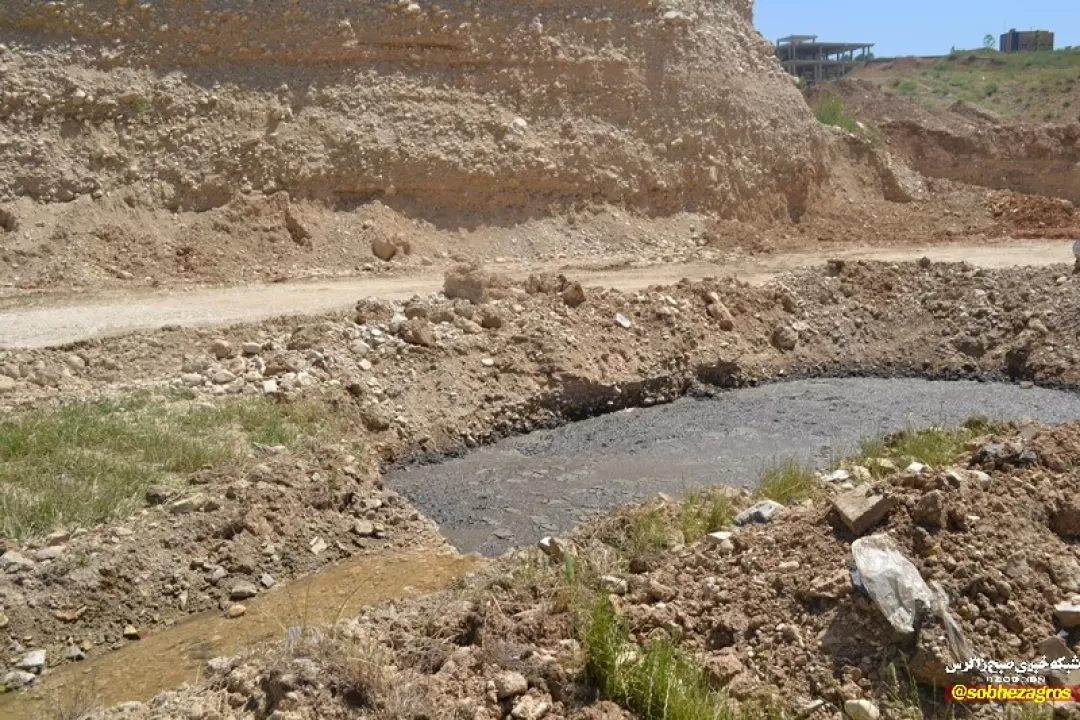 فاضلاب بیمارستان امام‌سجاد یاسوج خطری برای شهروندان