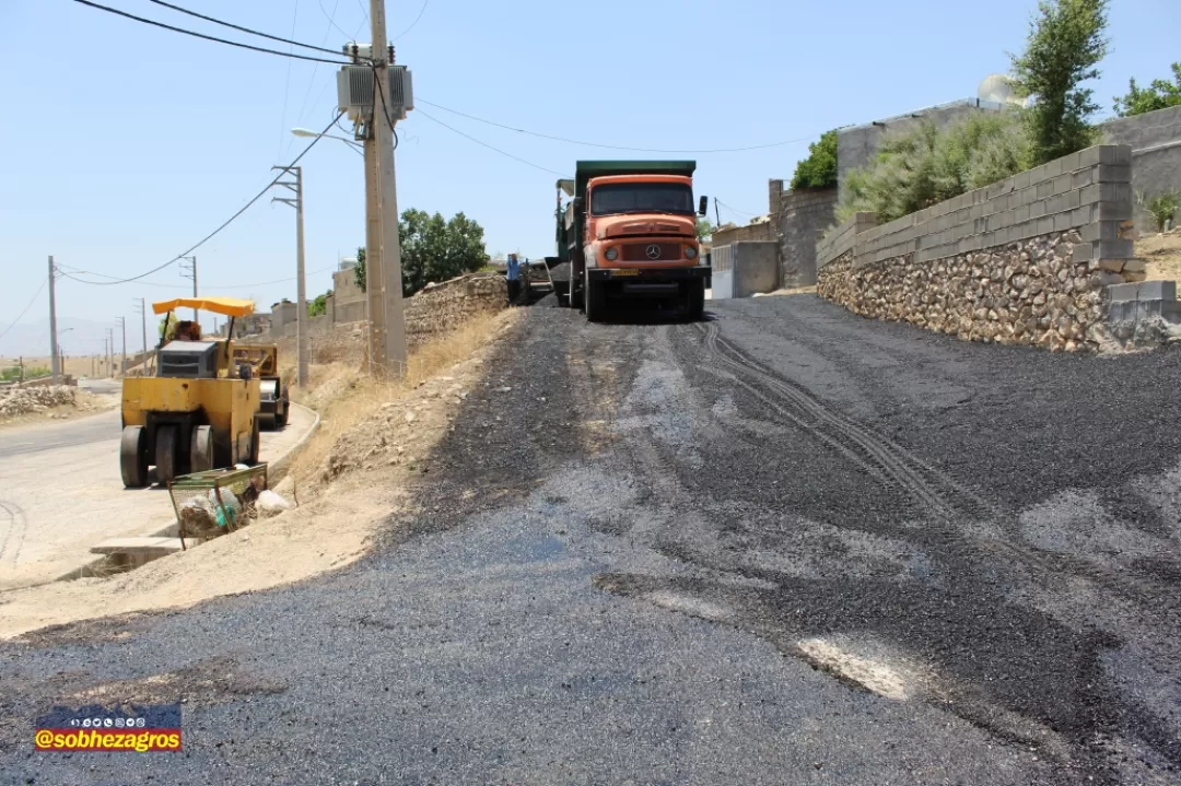 آغاز عملیات اجرایی آسفالت معابر روستای القچین علیا