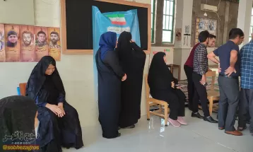 مردم همیشه در صحنه بهمئی پای صندوق‌های رأِی