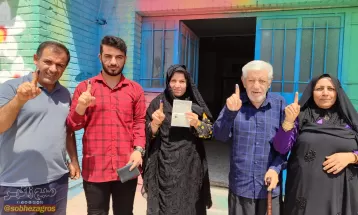 مردم همیشه در صحنه بهمئی پای صندوق‌های رأِی