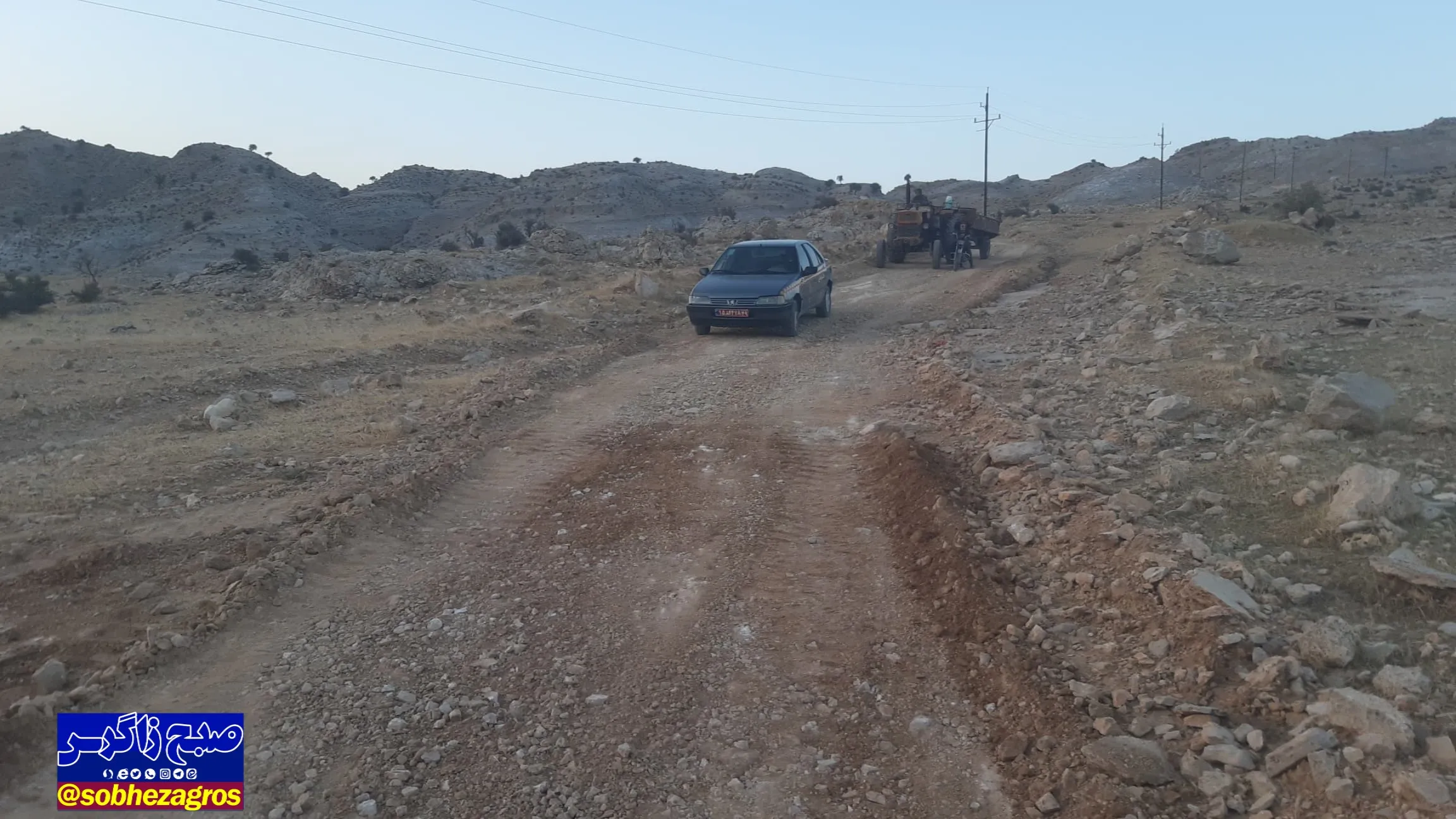 بازگشایی مسیر ارتباطی روستای «ماخره»