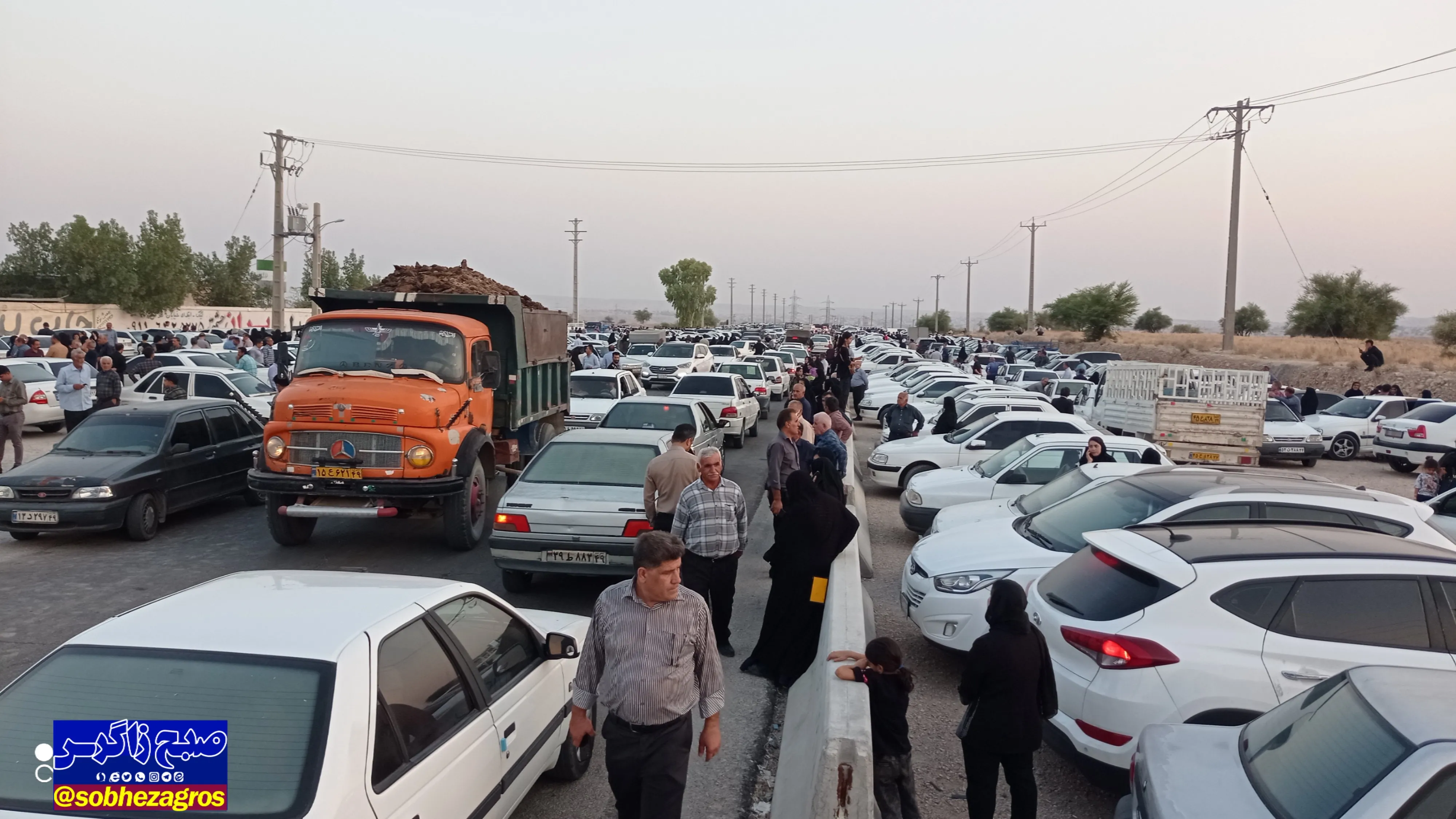 بُن بست جاده لیکک در اواخر هفته