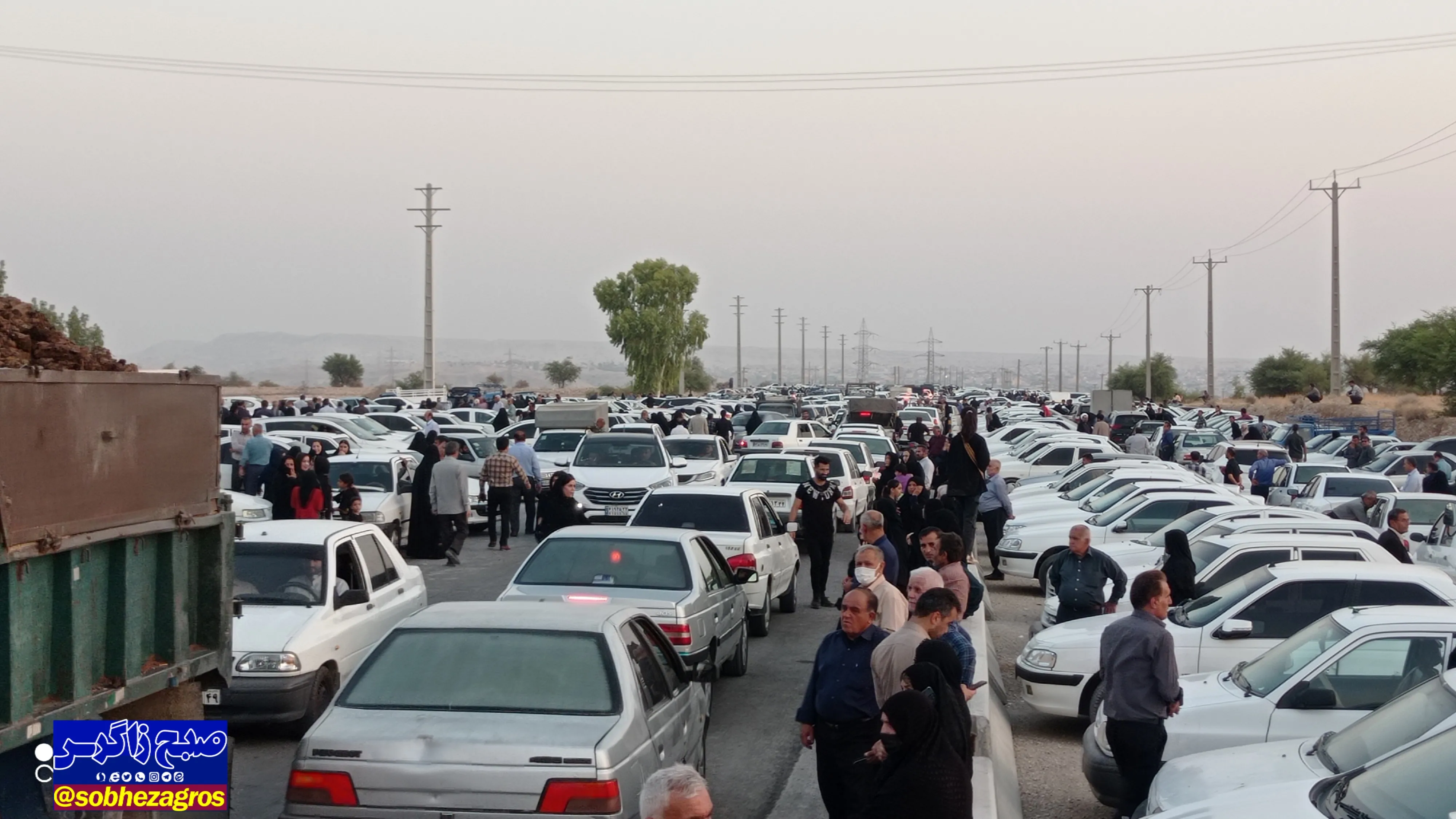 بُن بست جاده لیکک در اواخر هفته