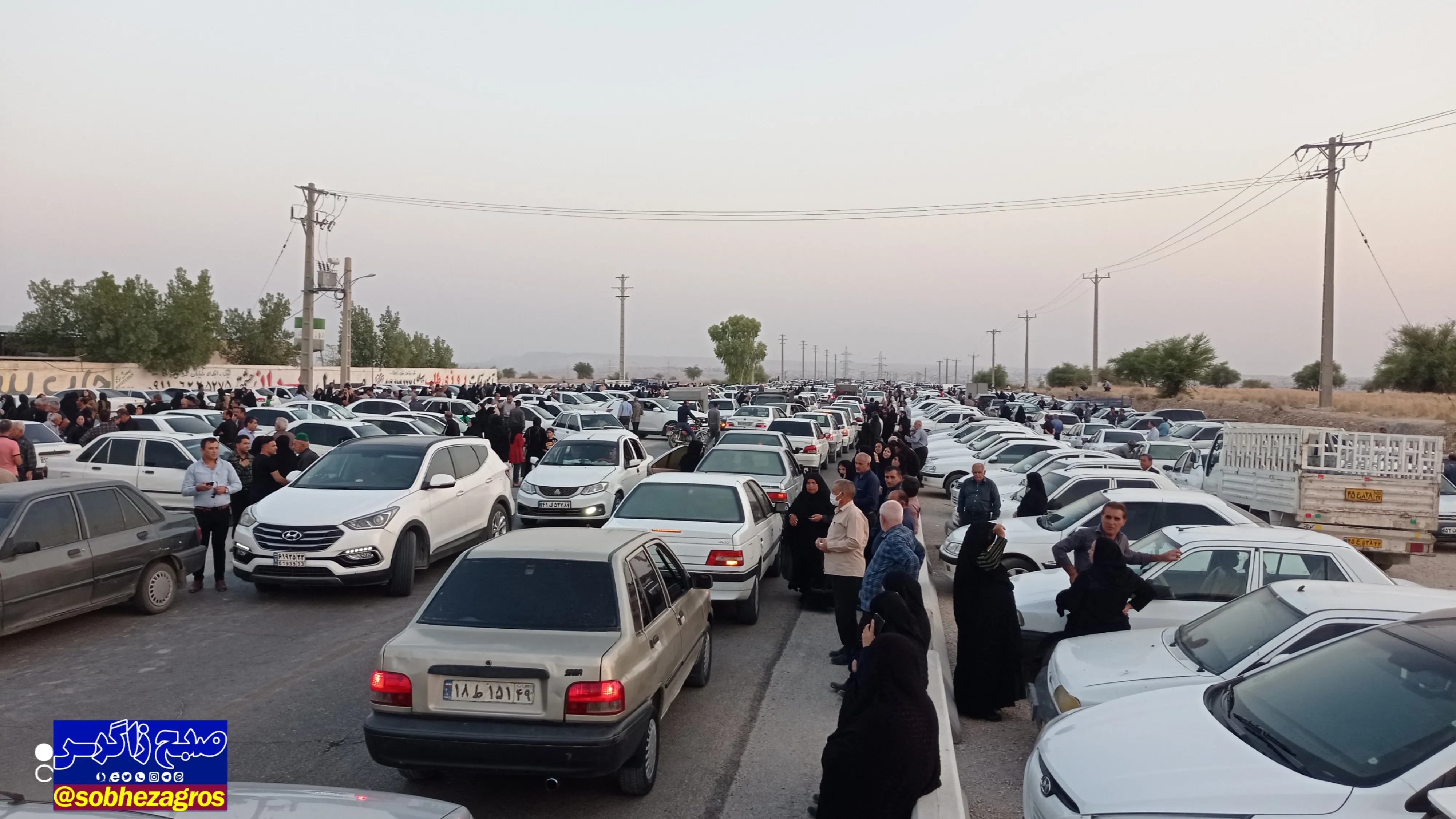 بُن بست جاده لیکک در اواخر هفته