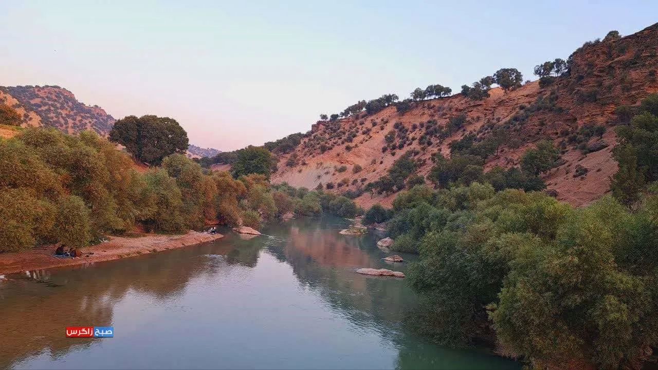 رودخانه بشار در روز‌های آخر تابستان