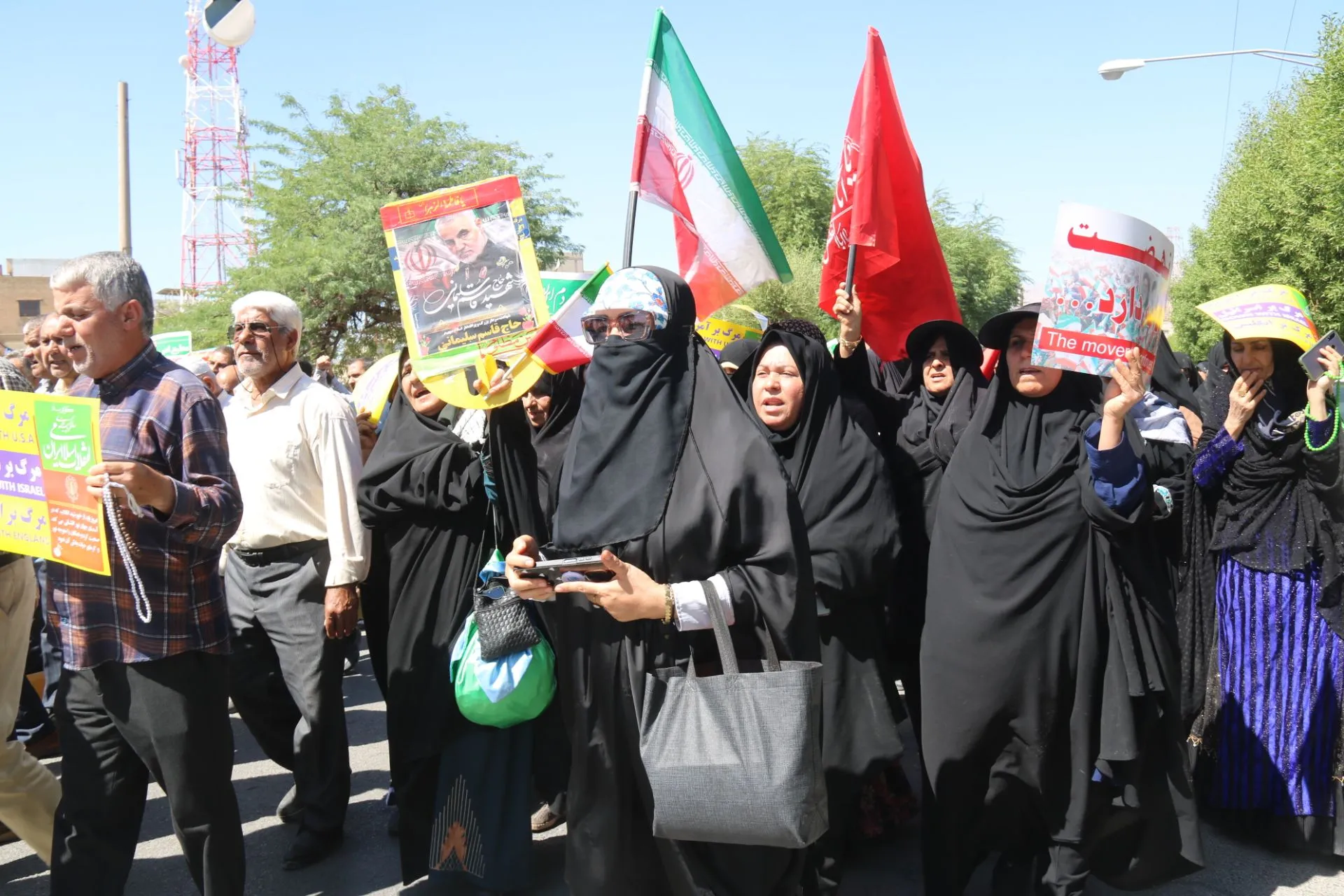 راهپیمایی نمازگزاران گچسارانی علیه جنایات رژیم صهیونیستی