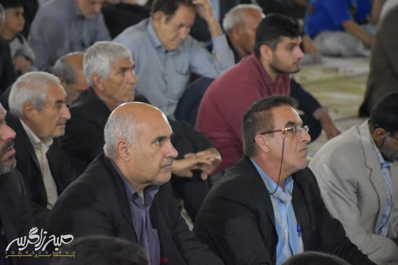 حضور پرشور مردم یاسوج در نماز جمعه