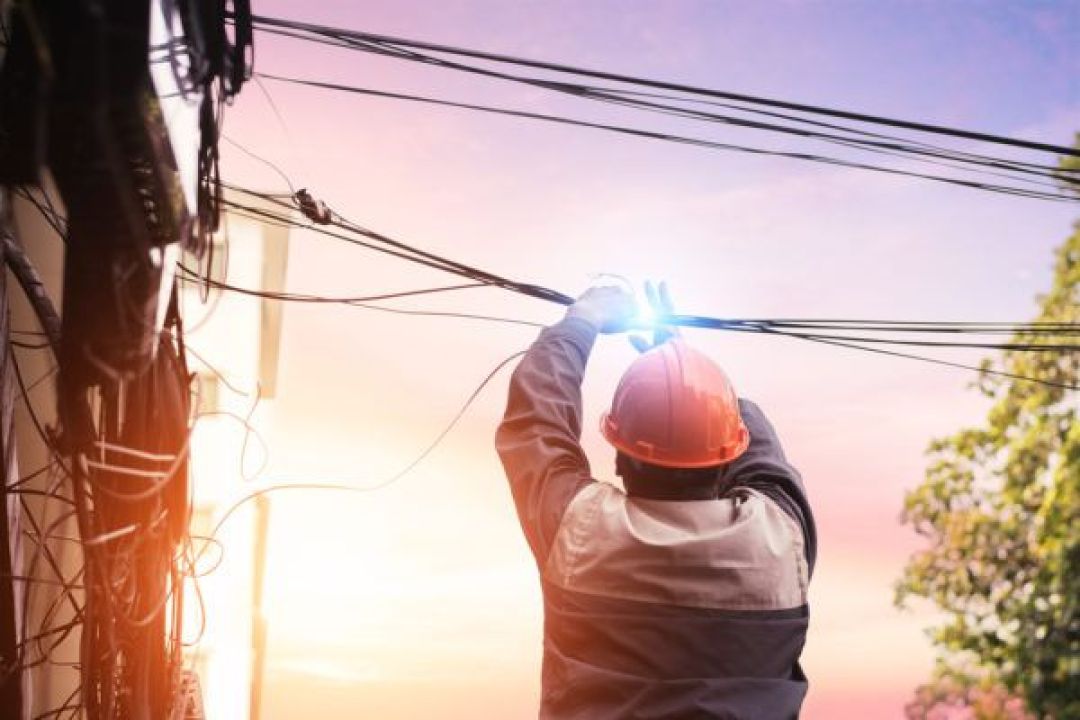 برقگرفتگی مرگبار در کارخانه سیمان دشتروم