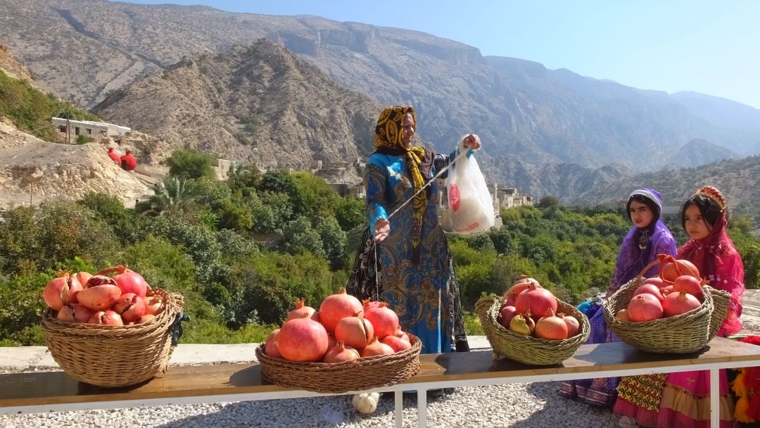 نخستین جشنواره انار در روستای گردشگری مارین گچساران