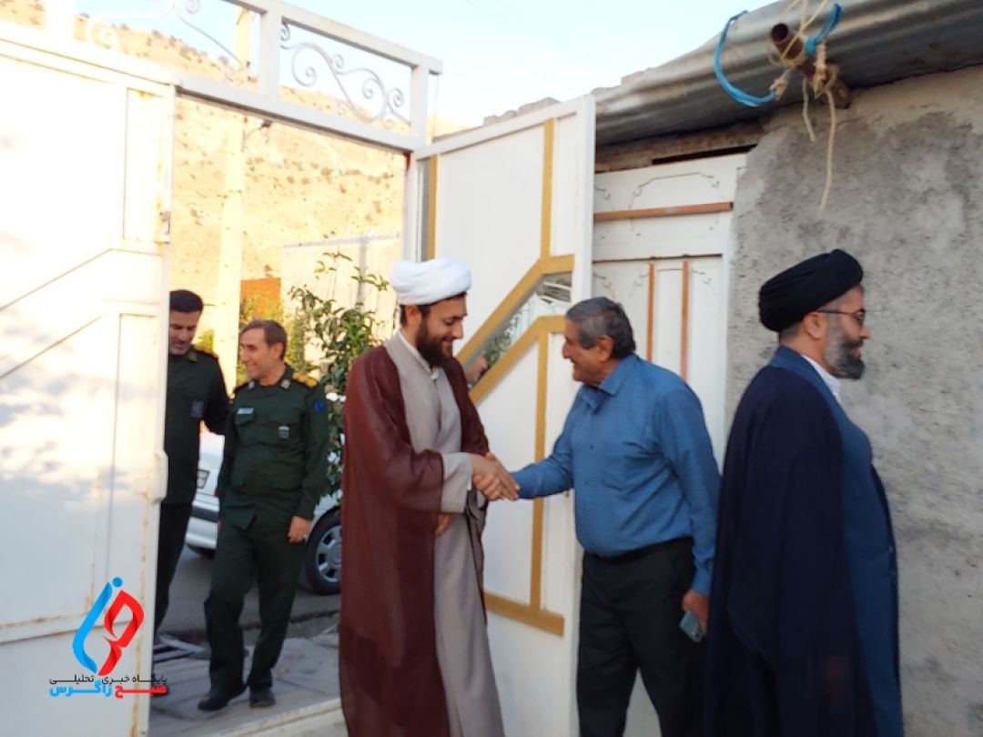 تجلیل از شهدا در قلب لنده
