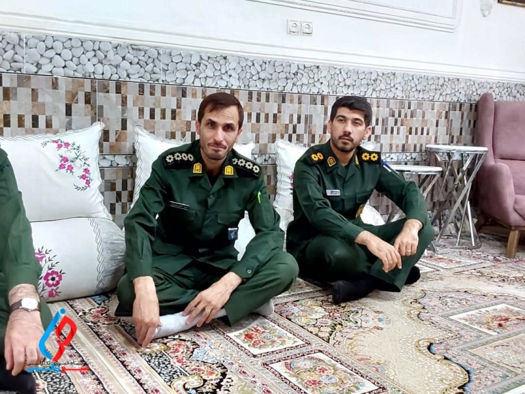 تجلیل از شهدا در قلب لنده