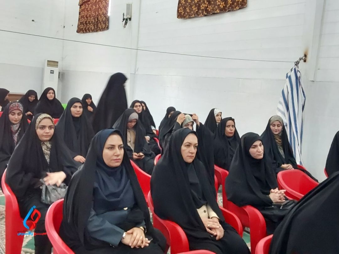 ۱۳ آبان نماد بیداری ملت ایران است