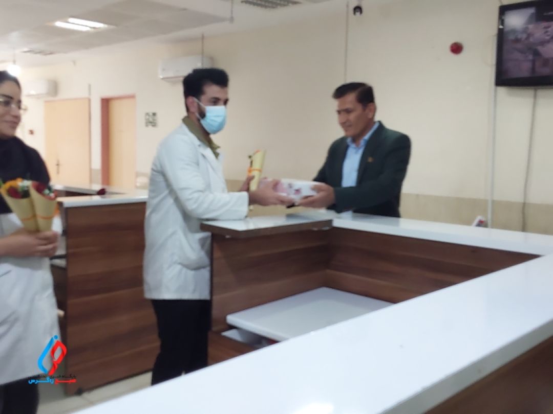 روز پرستار در لنده با کاشت درخت زندگی