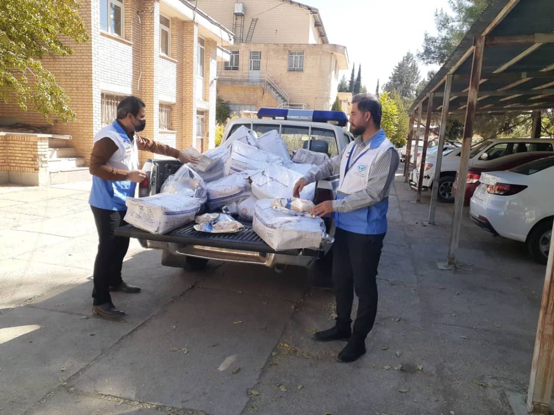 ضبط بیش از ۳۰۰ کیلوگرم مرغ منجمد منقضی