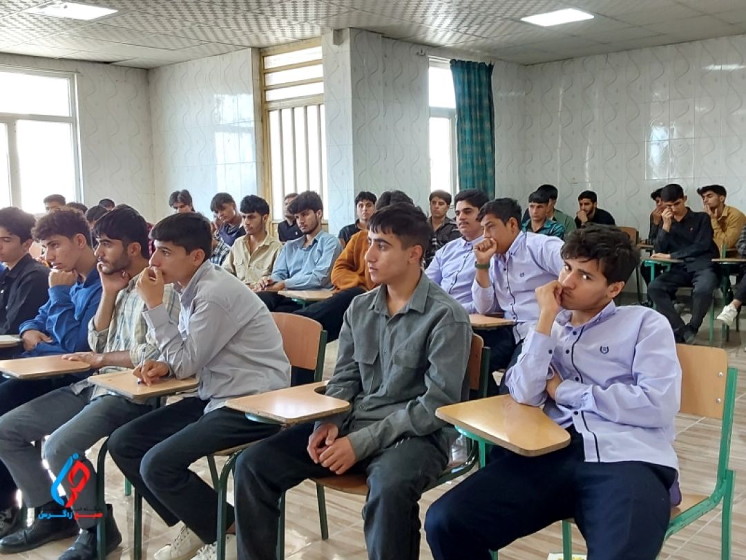 هشدار قمار آنلاین به دانشآموزان لنده