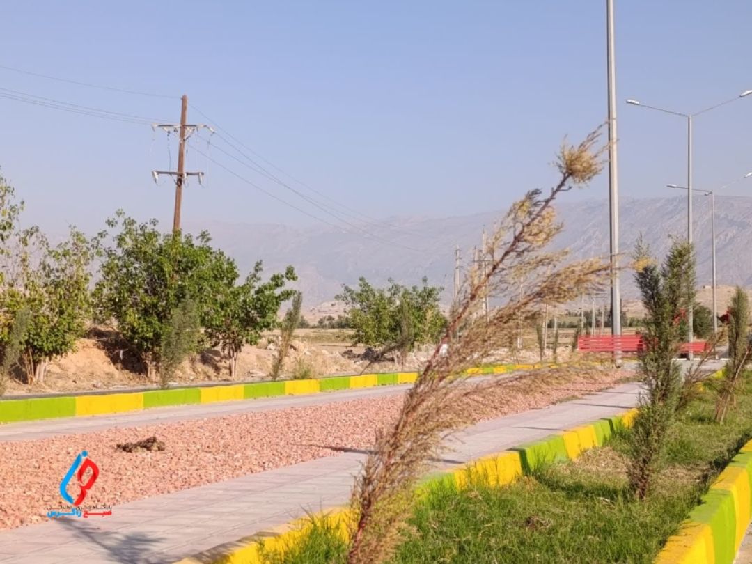 نماد «دفاع مقدس» در شهر سوق