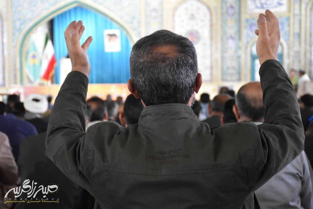 حضور پرشور مردم یاسوج در نماز جمعه