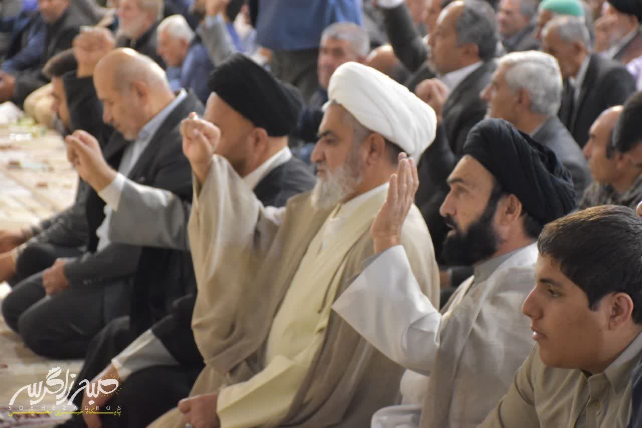 حضور پرشور مردم یاسوج در نماز جمعه