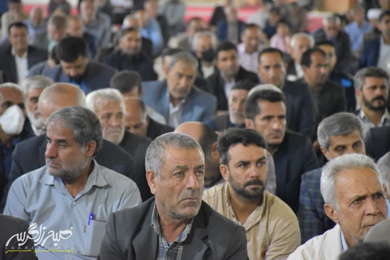 حضور پرشور مردم یاسوج در نماز جمعه