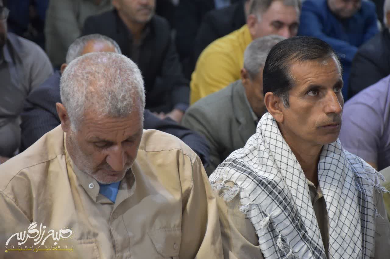 حضور پرشور مردم یاسوج در نماز جمعه