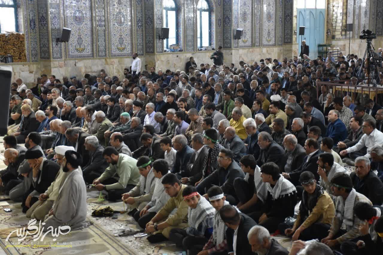حضور پرشور مردم یاسوج در نماز جمعه