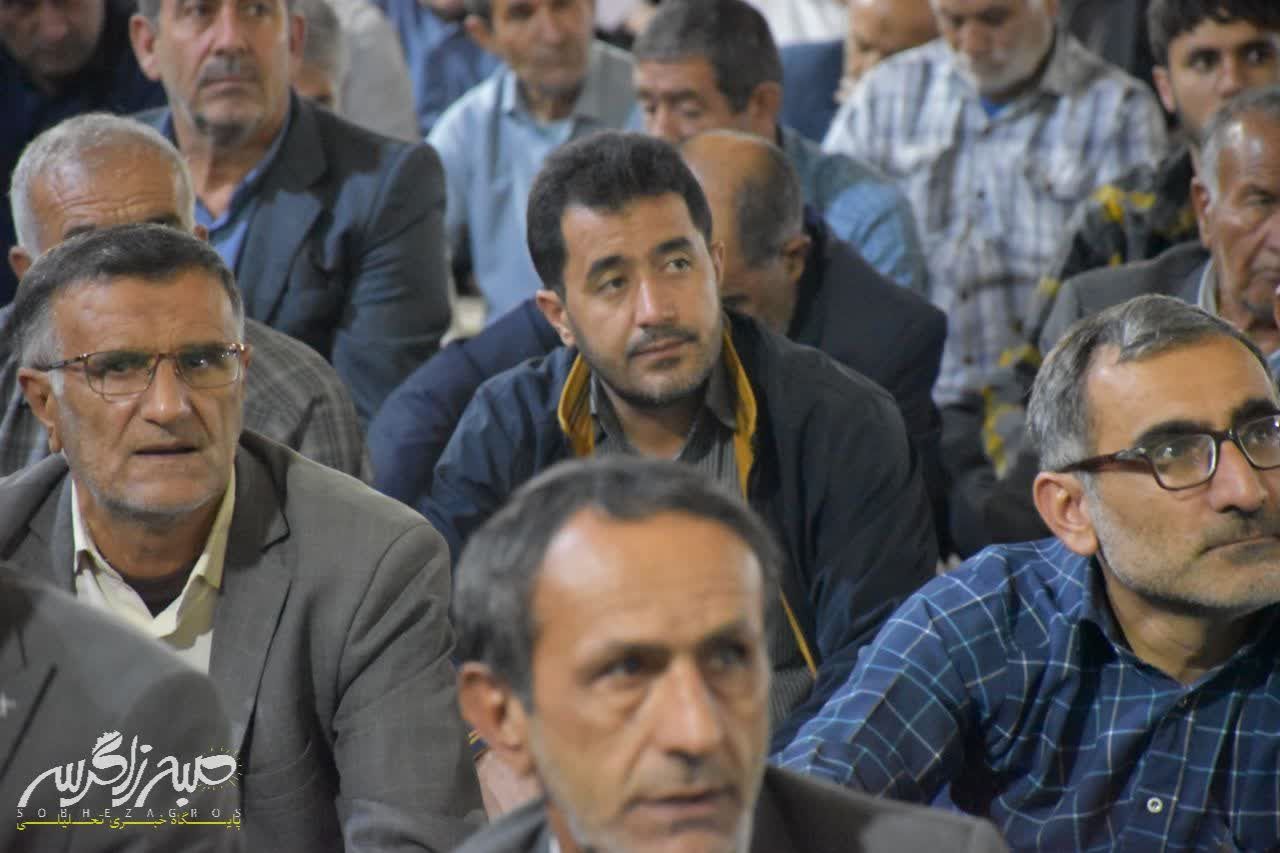 حضور پرشور مردم یاسوج در نماز جمعه