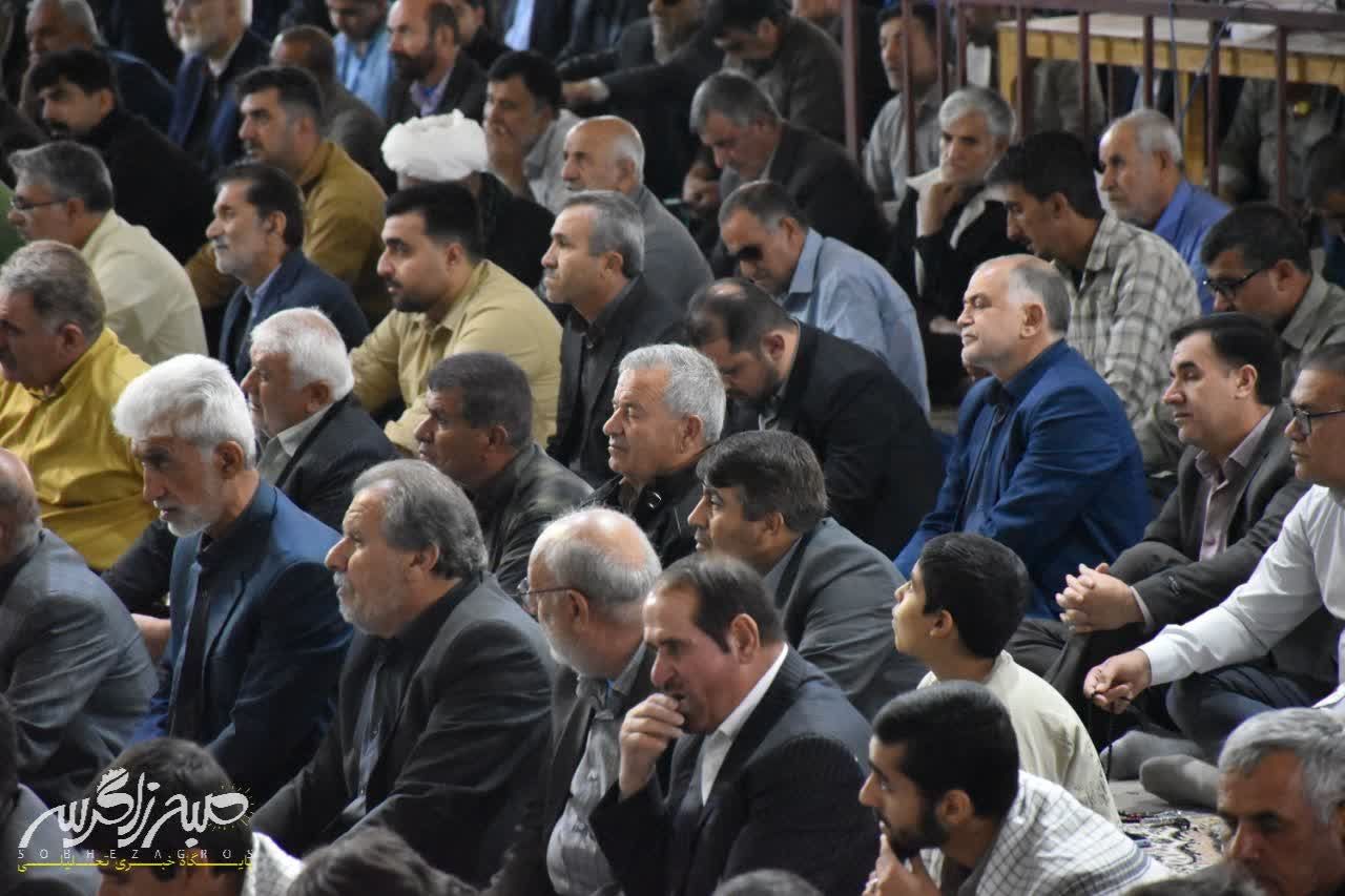 حضور پرشور مردم یاسوج در نماز جمعه