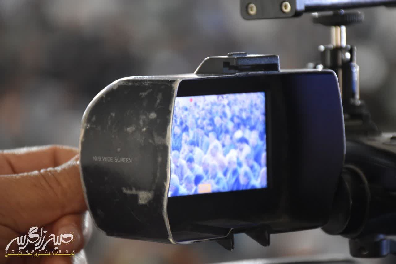 حضور پرشور مردم یاسوج در نماز جمعه