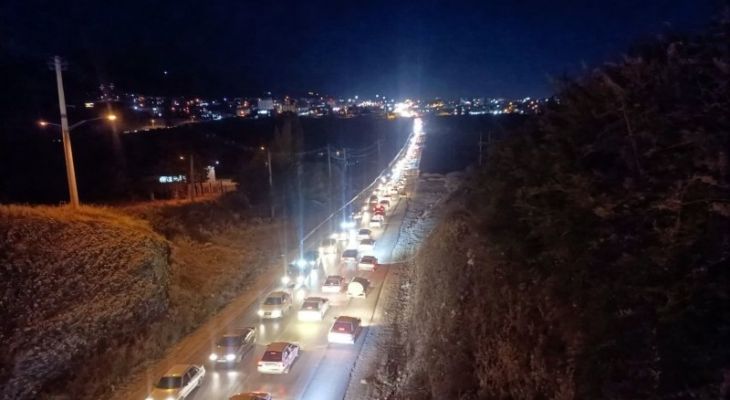 سایه سنگین یک پل بر شریان حیاتی یاسوج