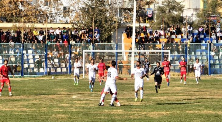 برد فوتبال دنای یاسوج در قلعه عقاب‌ها