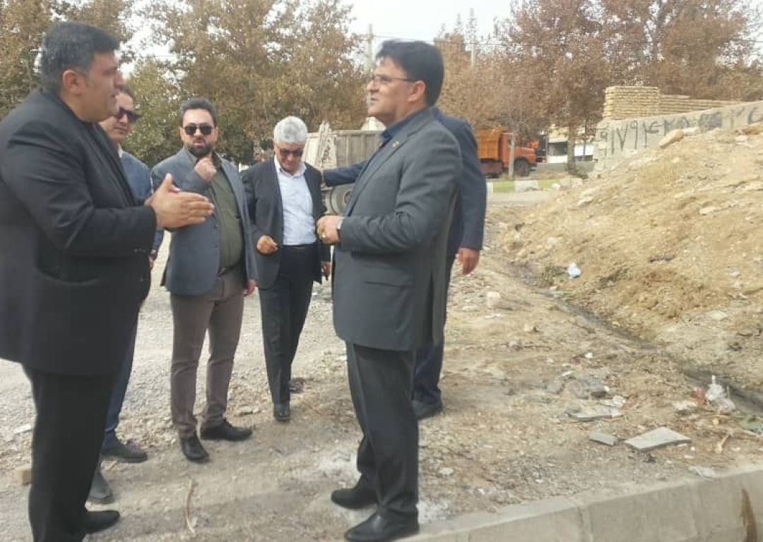 خیابان جمهوری زیر تیغ شهرداری رفت