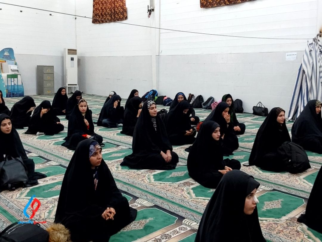 ۴۰ دختر لندهای راهی جبهه های جنوب شدند