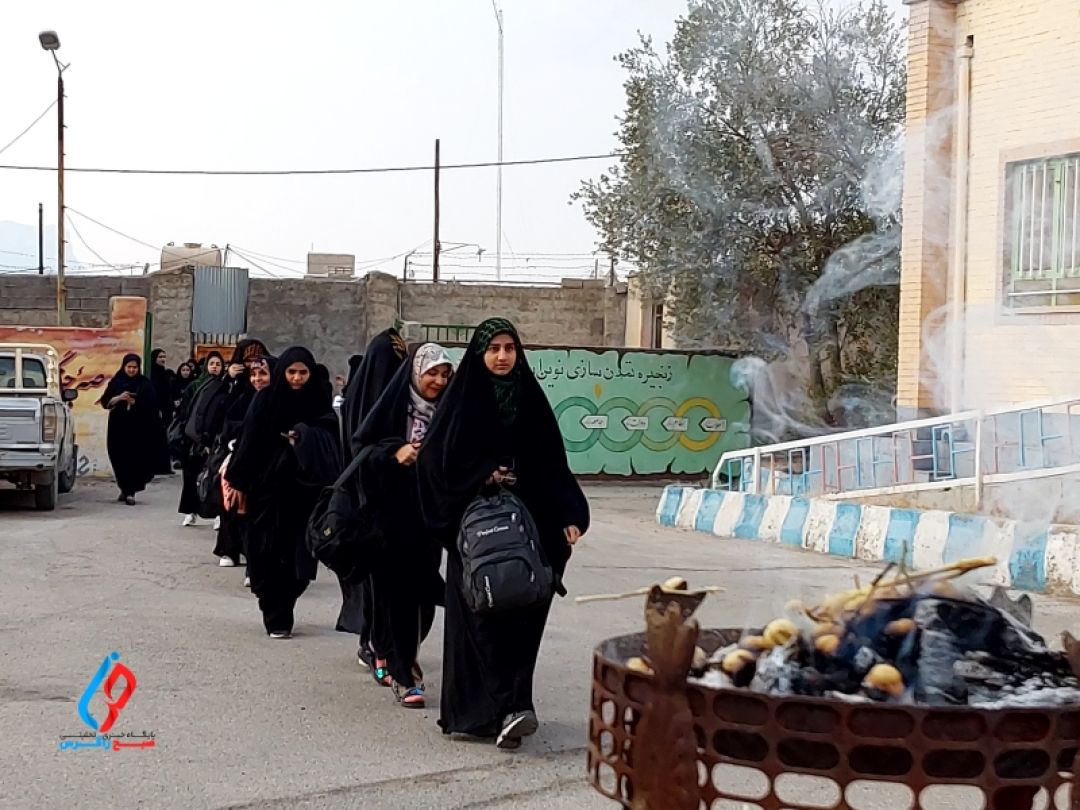 ۴۰ دختر لندهای راهی جبهه های جنوب شدند