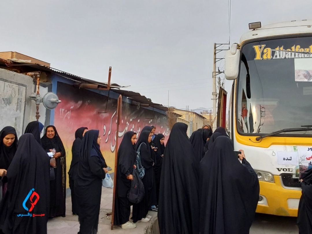 ۴۰ دختر لندهای راهی جبهه های جنوب شدند