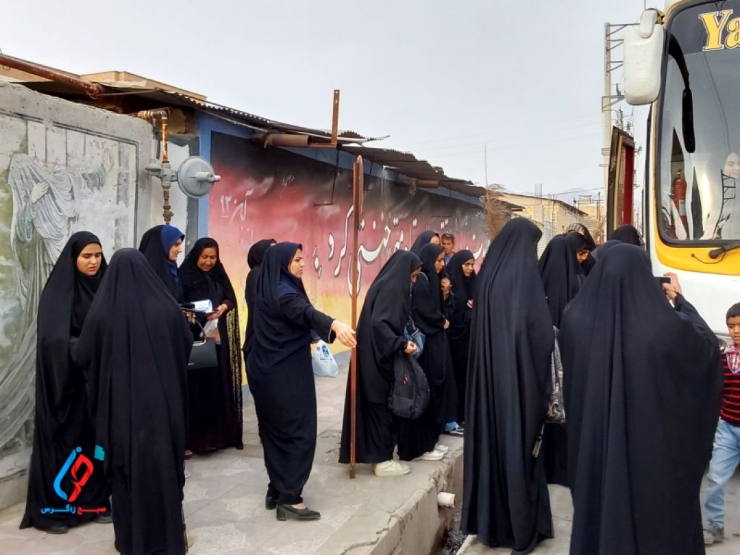 ۴۰ دختر لندهای راهی جبهه های جنوب شدند